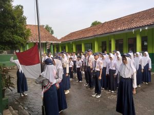 Upacara SMP PGRI 2 Ciparay
